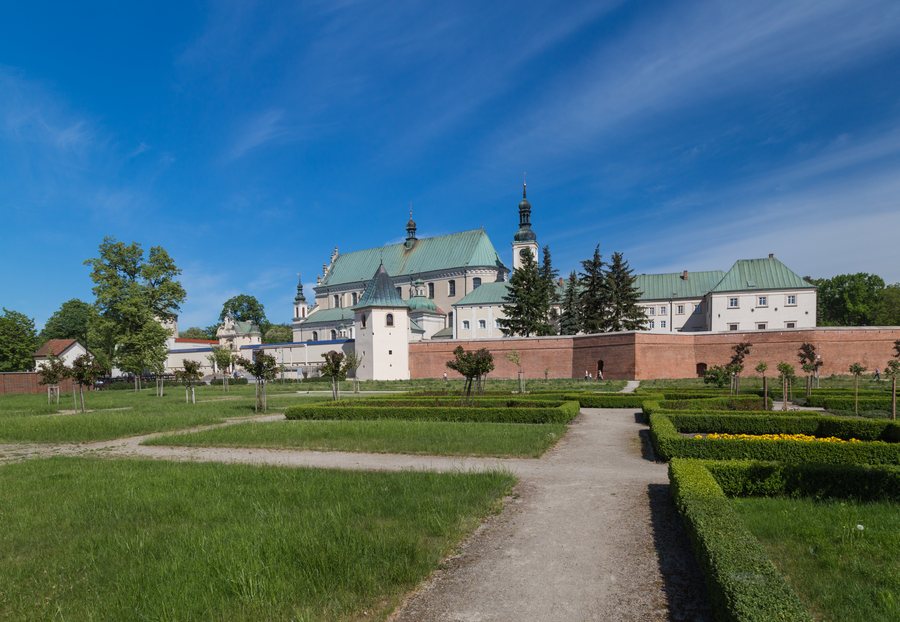 Bernardine church and monastery complex in Leżajsk