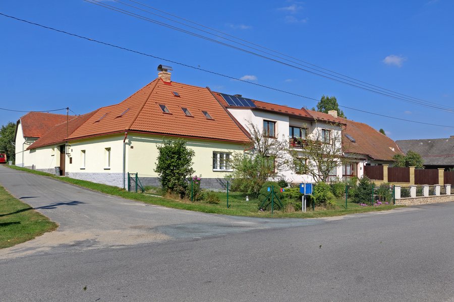 File:Horní Cerekev, Hříběcí, house No 45.jpg
