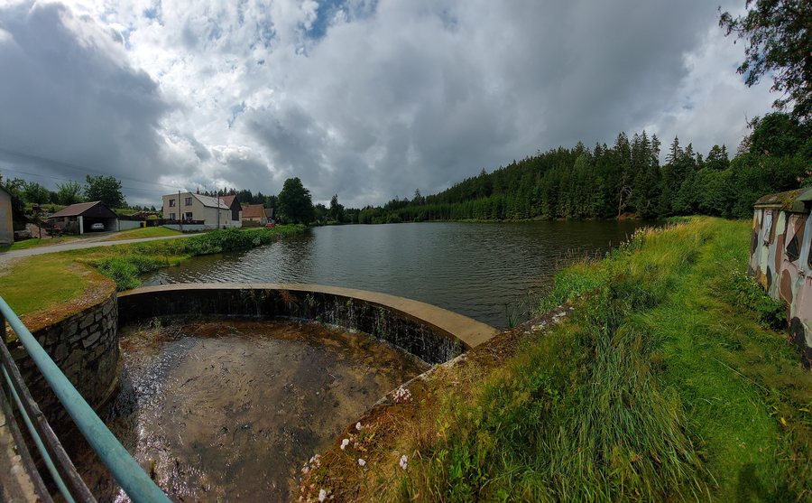 File:Včelnička 20260701 154359.jpg