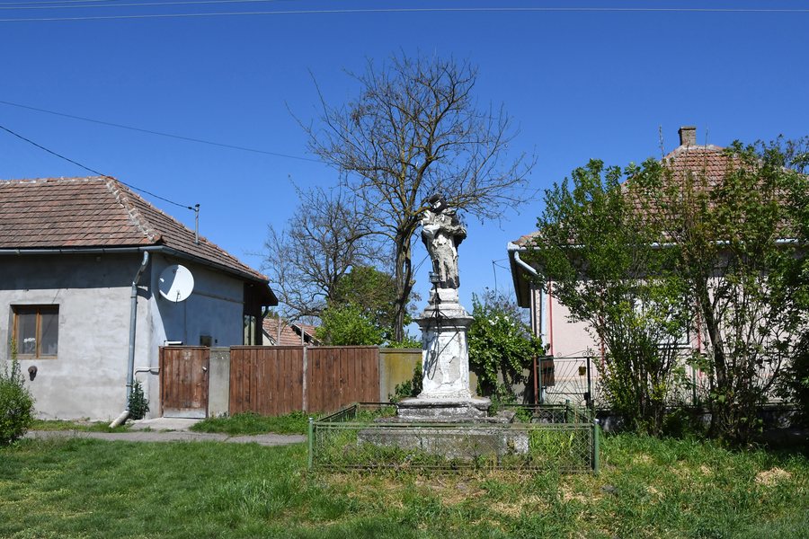 Statue of Saint John of Nepomuk in Sarud