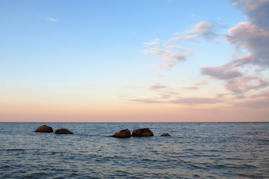 File:Dusk over the Black Sea at Cap Aurora (AP4M3129-1PSP) (8015772313).jpg
