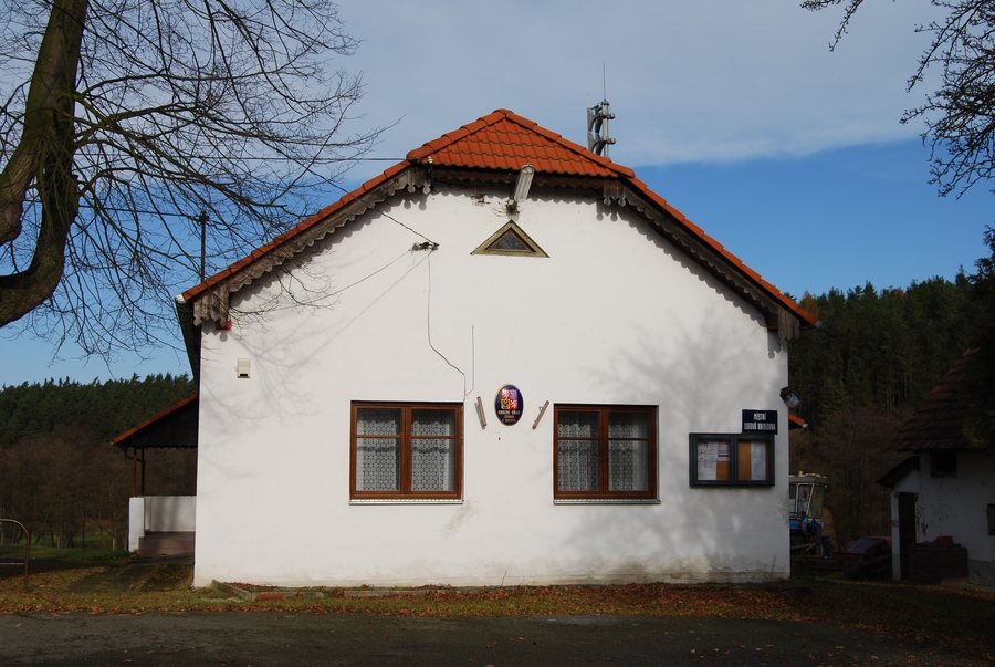 File:Čenkov u Bechyně (2).JPG