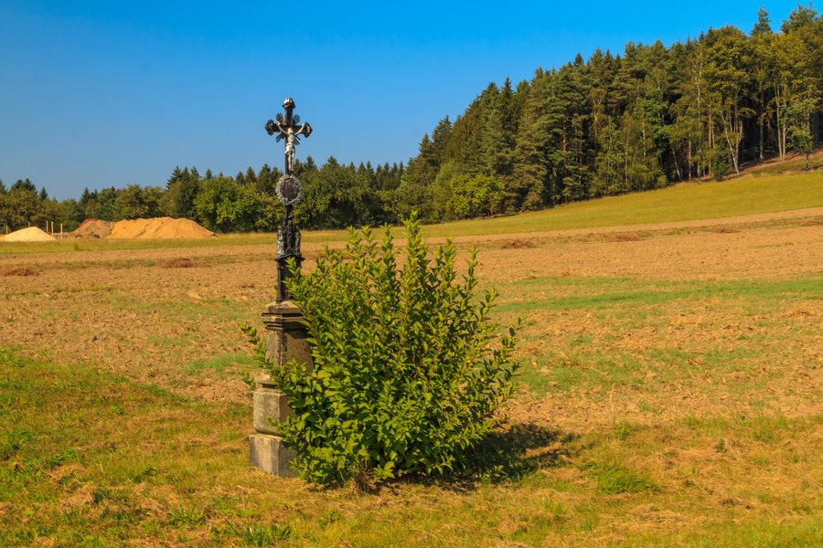 File:Horní Rápotice - křížek.jpg