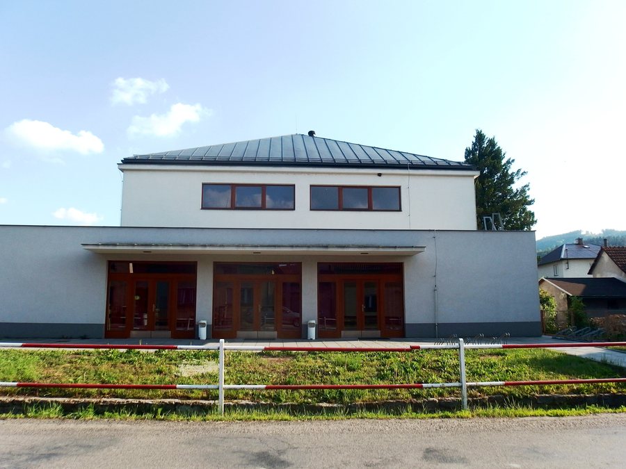 File:Střítež nad Bečvou, KD.jpg