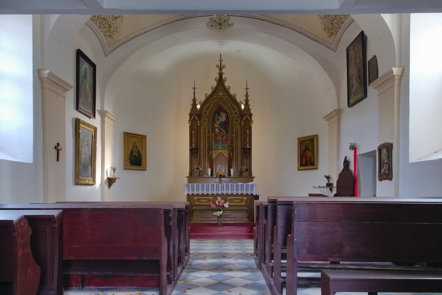 File:Jeseník St Anne chapel interior 2021.jpg