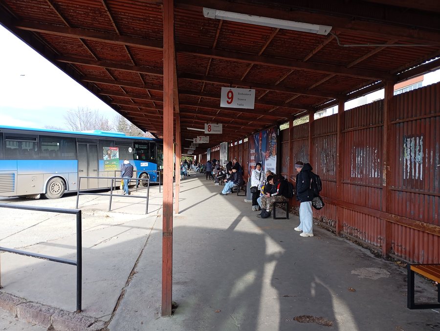 File:Bus station in Martin, Slovakia, December 11, 2024 - 01.jpg