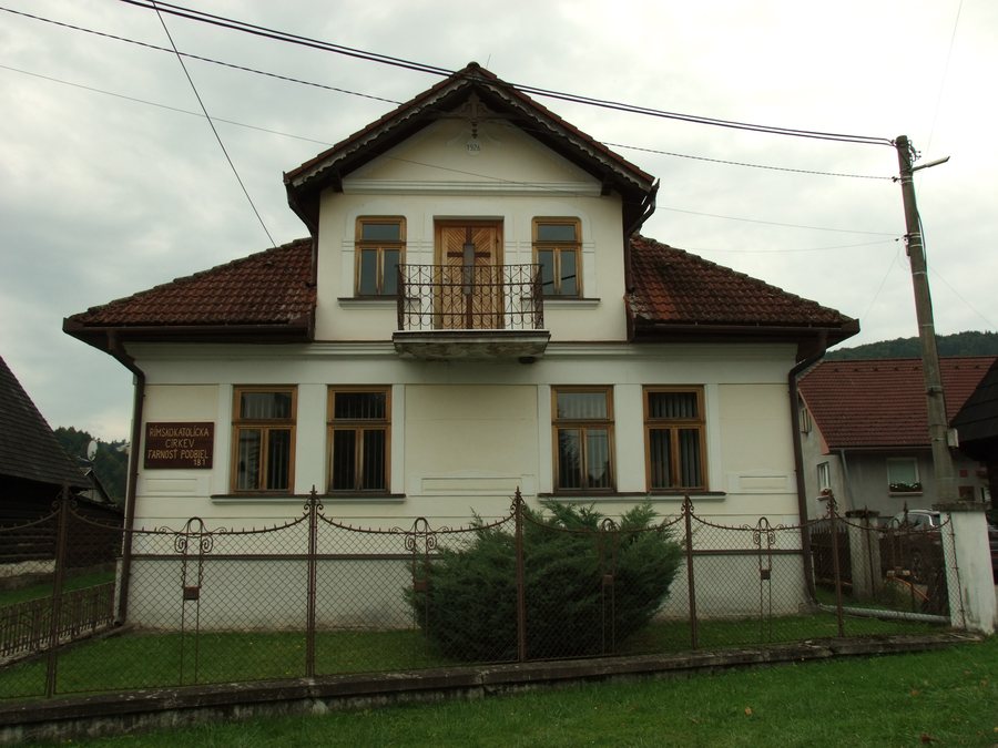 File:Fara Podbiel Slovensko.jpg