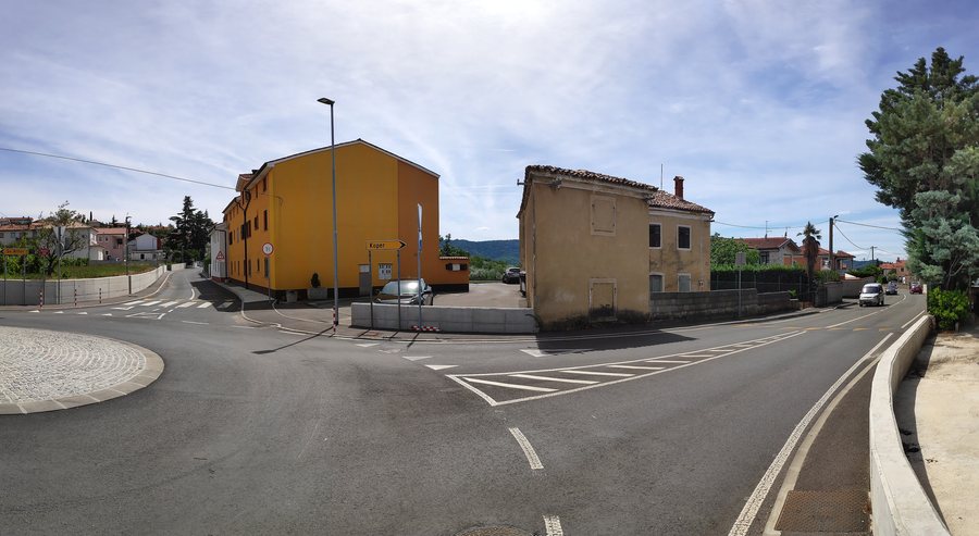File:Pobegi (Koper).jpg