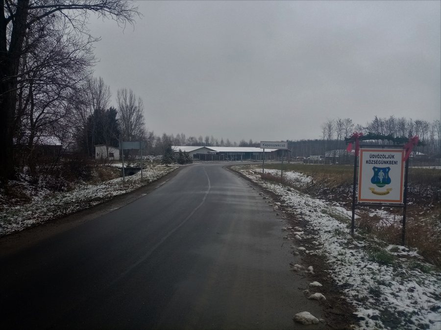 File:Kaposszekcső nyugati vége 2021.jpg
