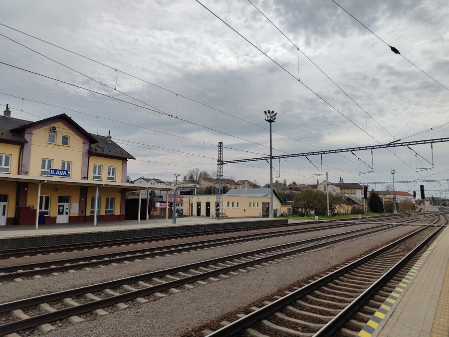 File:Ilava Train Station.jpg