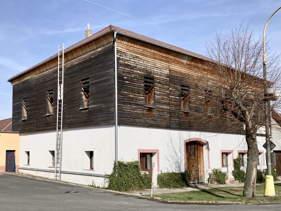 File:Panenský Týnec 31, 439 05 Panenský Týnec, Louny District, Czechia.jpg