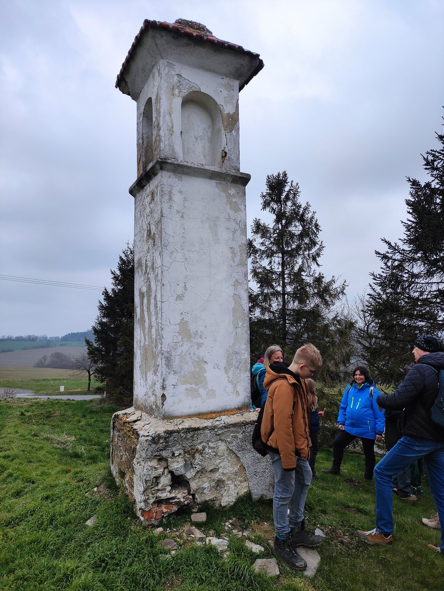 File:Boží muka, Bílov, okres Nový Jičín.jpg