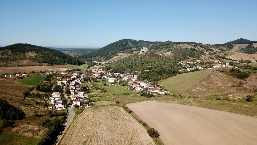 File:Hajnáčka aerial 2019 01.jpg