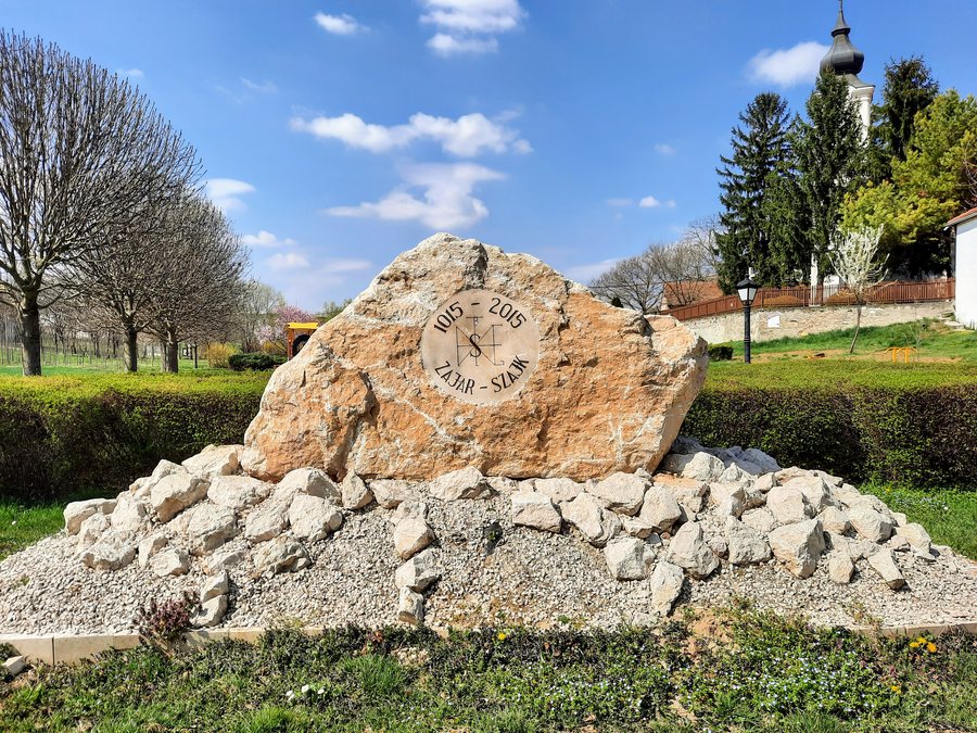 File:Szajk, 1000 éves falu.jpg