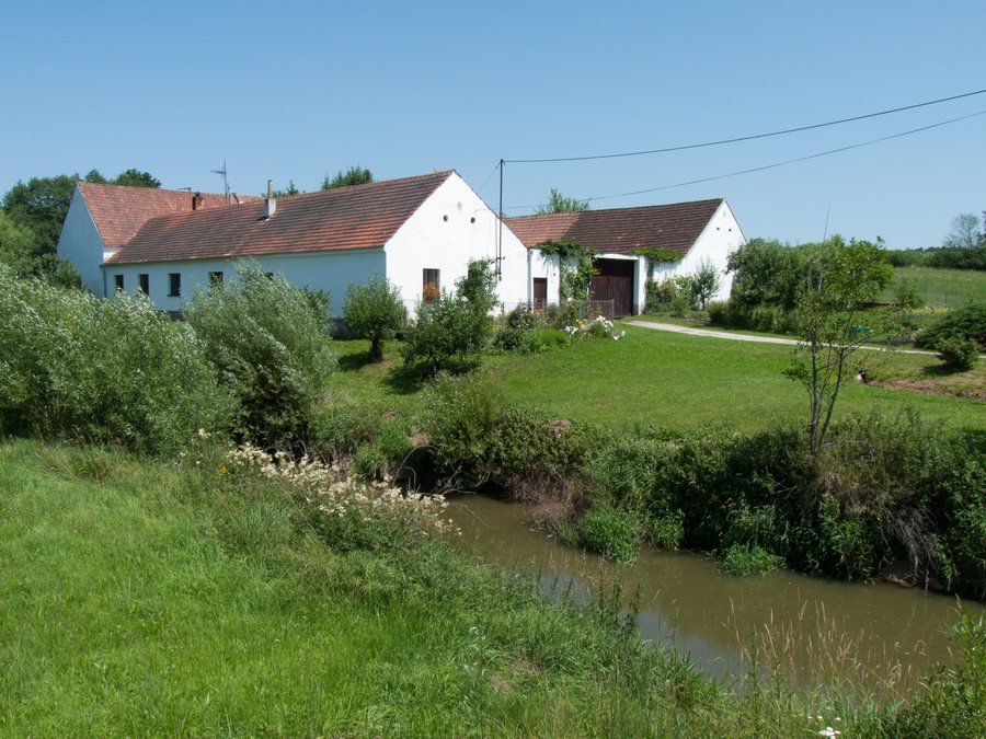 File:Veselka (T.Sviny) čp6.jpg