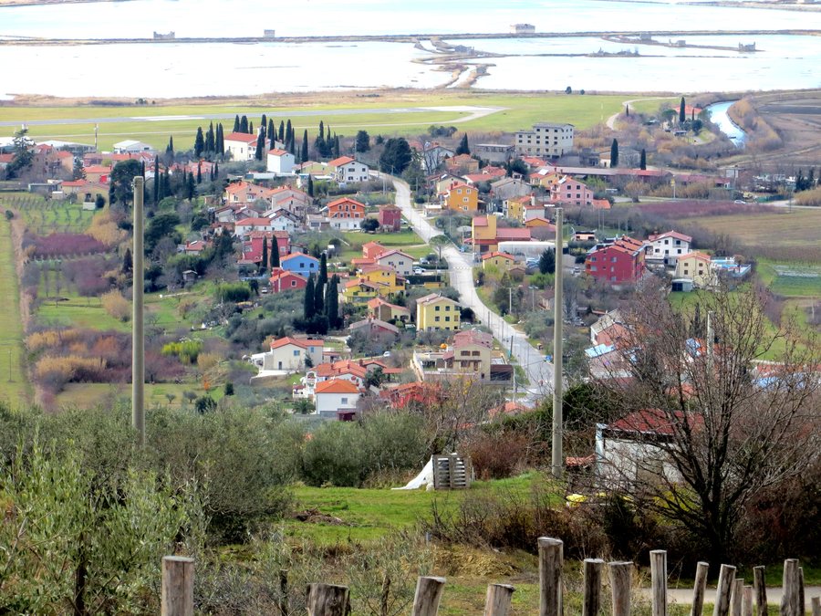 File:Secovlje Slovenia 2.jpg