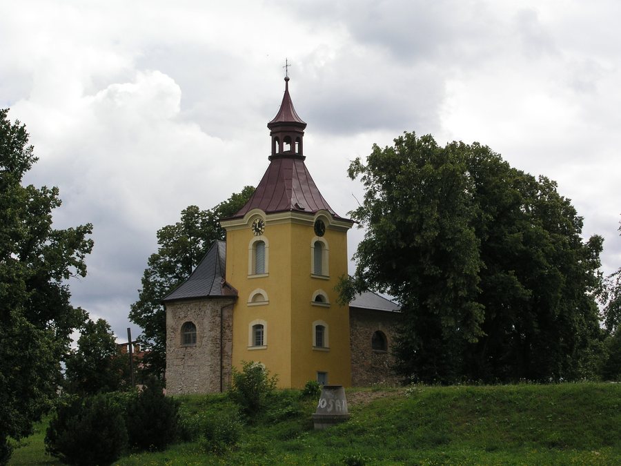 File:Lhota pod Radčem 1.JPG