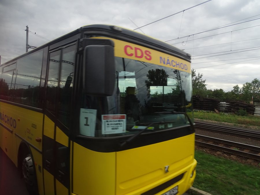File:Všetaty, autobus náhradní dopravy, CDS.jpg