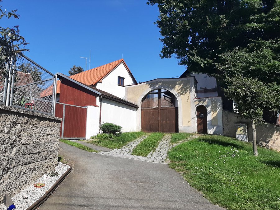 File:Druztová, house No 16.jpg