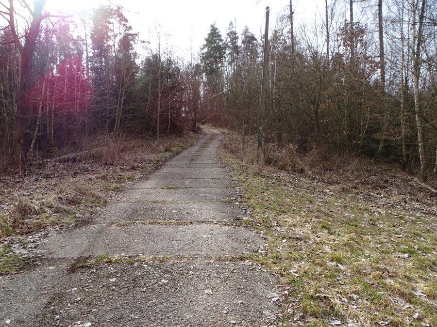 File:Cesta Sporthotel Kácov – Tichonice.jpg