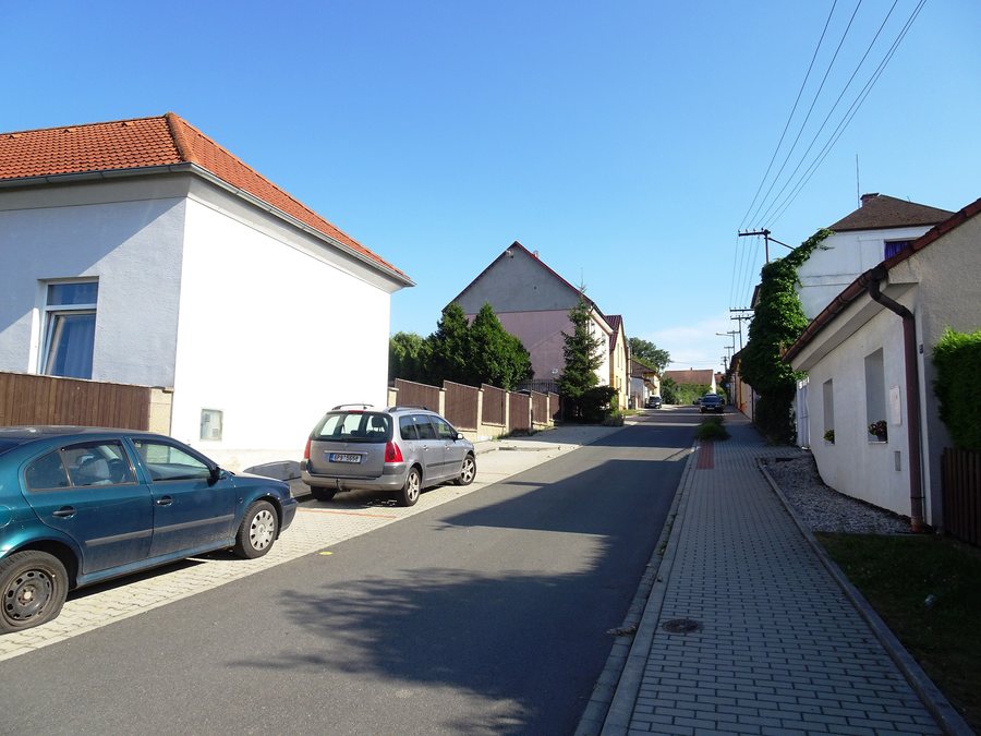 File:Vejprnice, Boženy Němcové.jpg