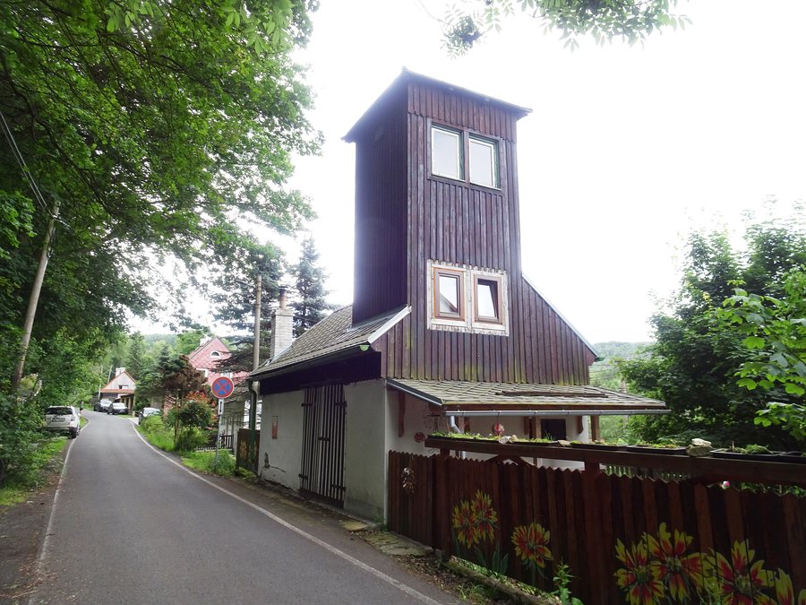 File:Ostrov (Tisá), hasičská zbrojnice.jpg