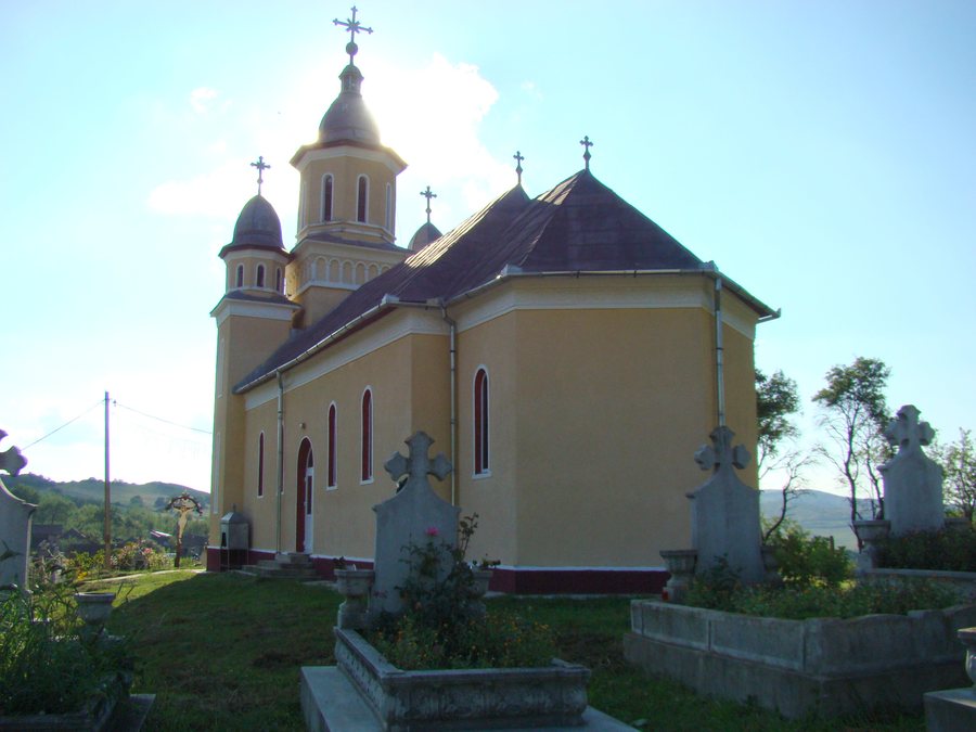 File:RO CJ Biserica Sfanta Treime din Sacalaia (10).JPG