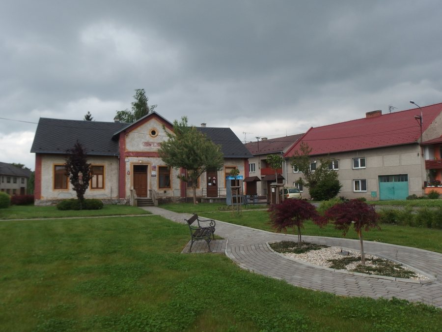 File:Radkovy, OÚ.JPG
