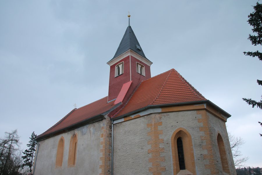File:Libeř, kostel, 2021 (05).jpg