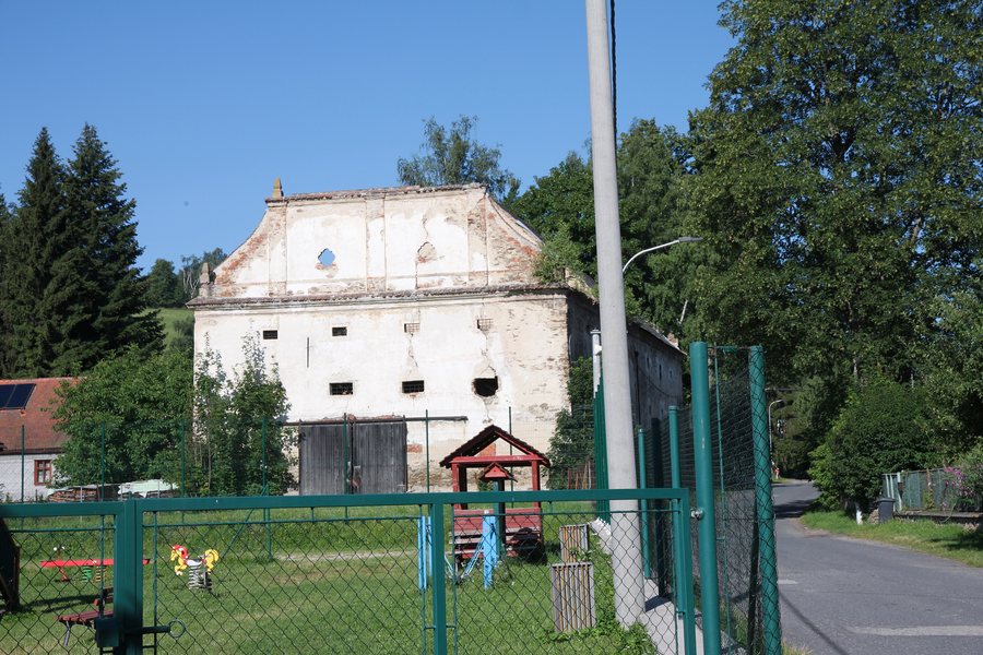 File:Sýpka, Kašperské Hory (01).jpg