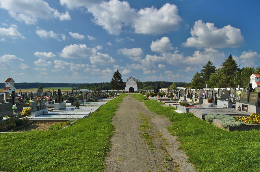 File:Hřbitov, Drahany, okres Prostějov (03).jpg