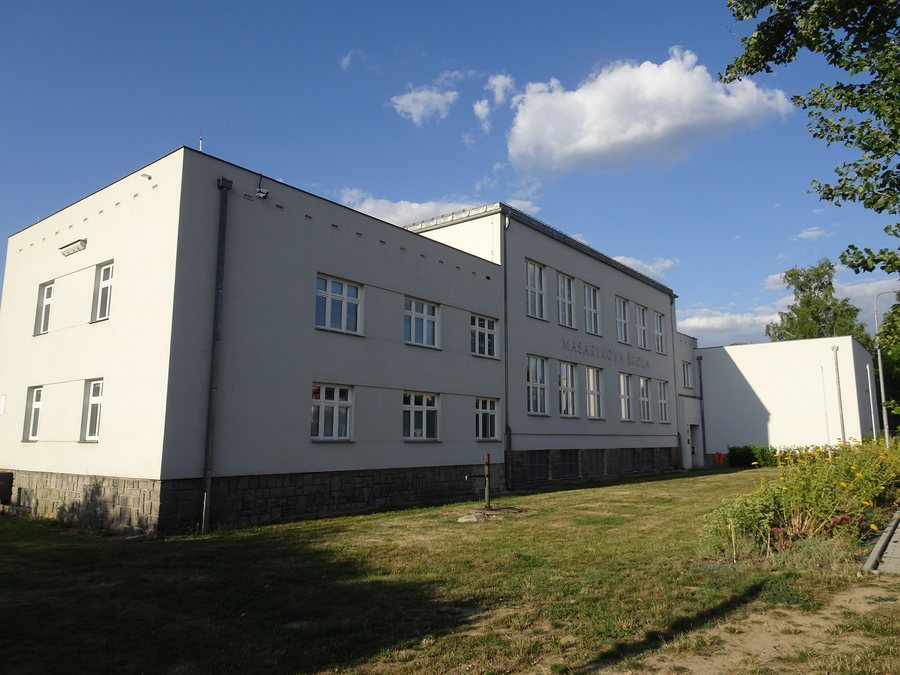 File:Holýšov, MŠ.jpg