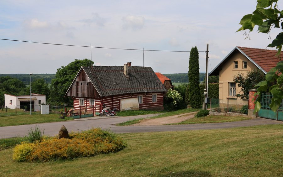 File:Konecchlumí, Kamenice, common.jpg
