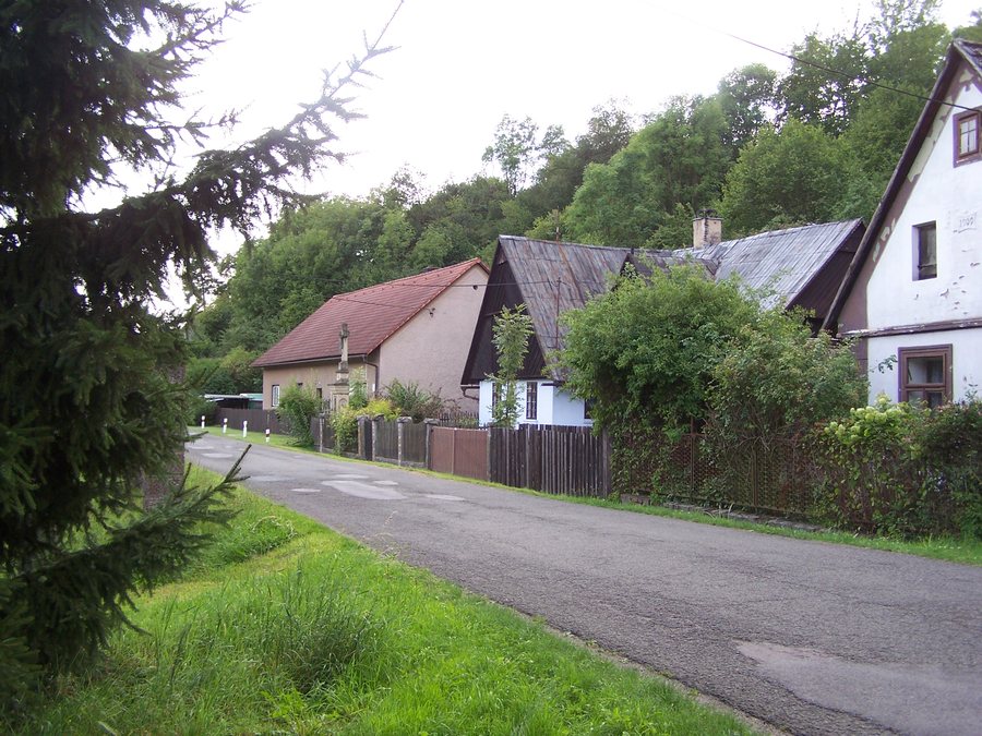 File:Běluň (Heřmanice).jpg