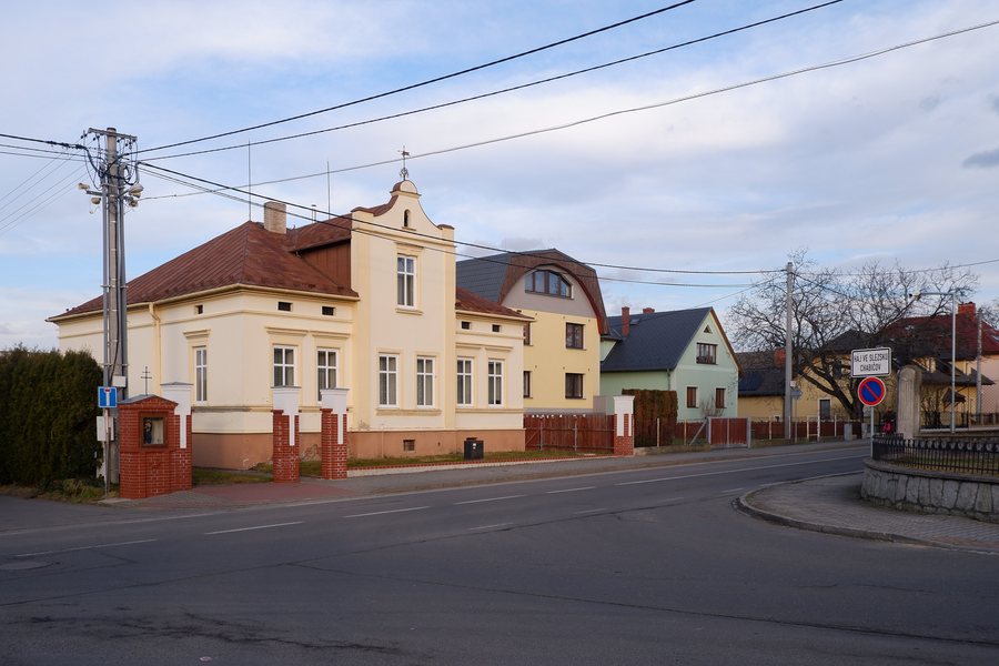 File:Háj ve Slezsku - Chabičov, ulice Hlavní.jpg