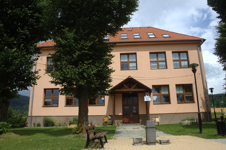 File:Telgárt, obecní úřad.jpg