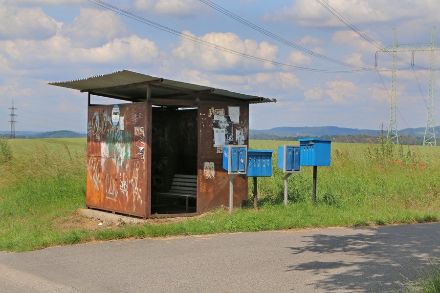 File:Přestavlky u Čerčan, Borka, bus stop.jpg