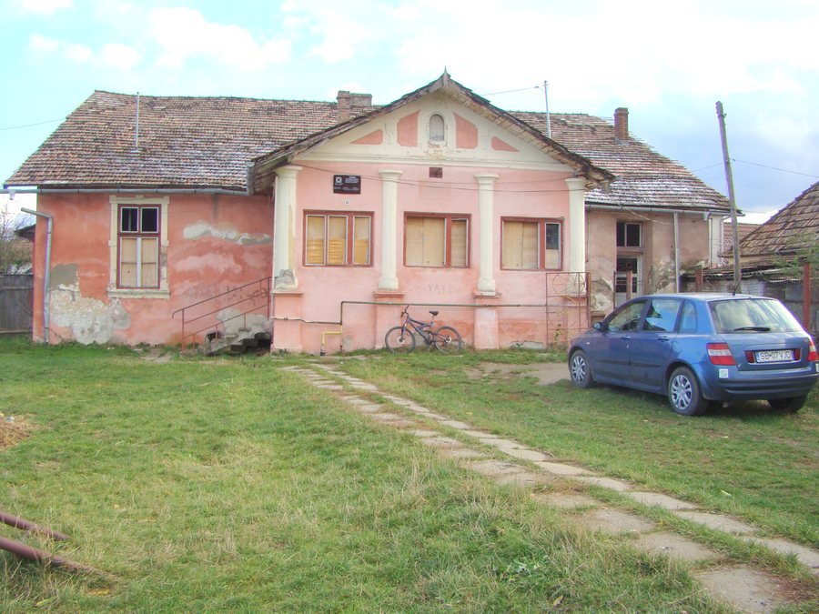 File:RO MS Tarnaveni Mihai Eminescu nr (1).jpg