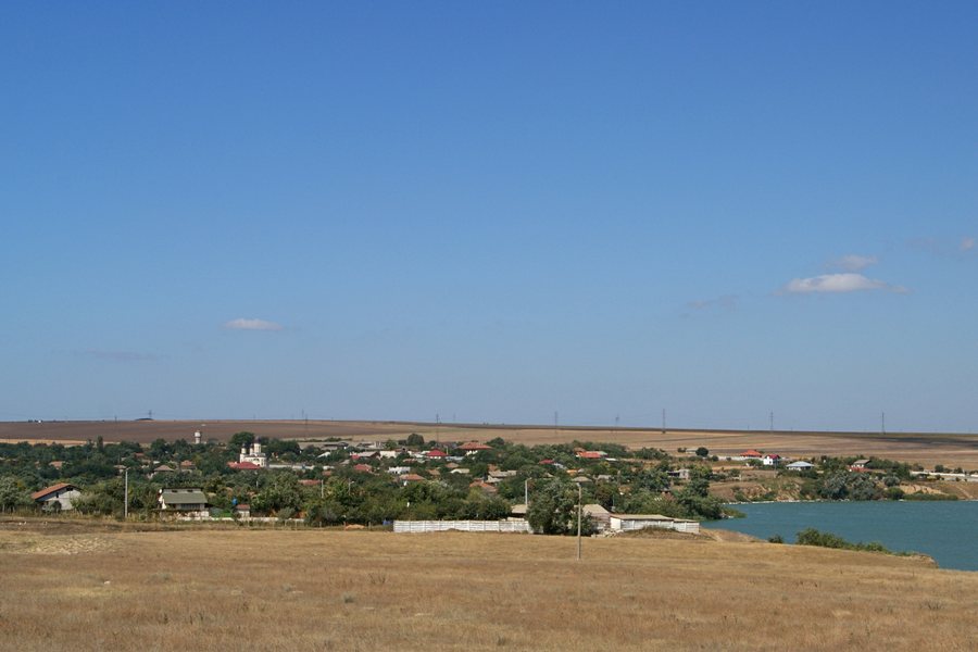 File:Village of Sibioara (6186810053).jpg