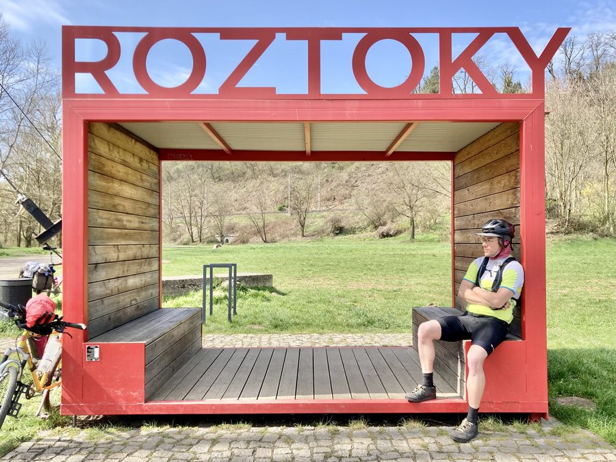 File:Ferry Klecanky - Roztoky, Plavidlo, 252 63 Roztoky, Czechia 01.jpg