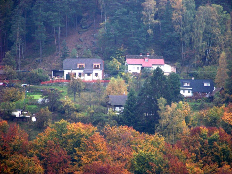 File:Malá Skála - Záborčí, z úbočí Sokola.jpg