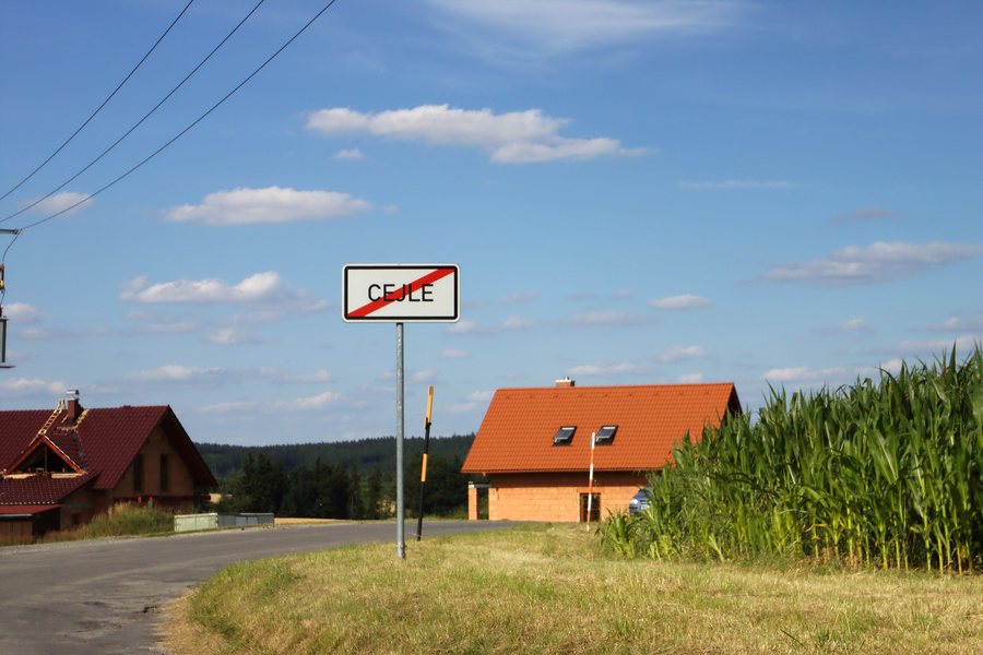File:Cejle, konec obce.jpg