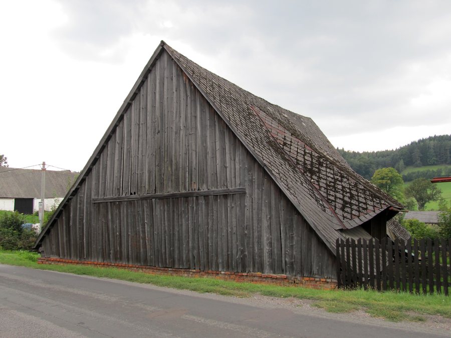 File:Velké Svatoňovice stodola 01.jpg