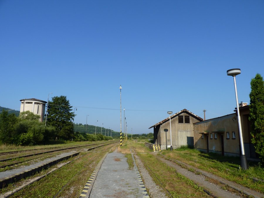 File:Polomka, nádraží.JPG