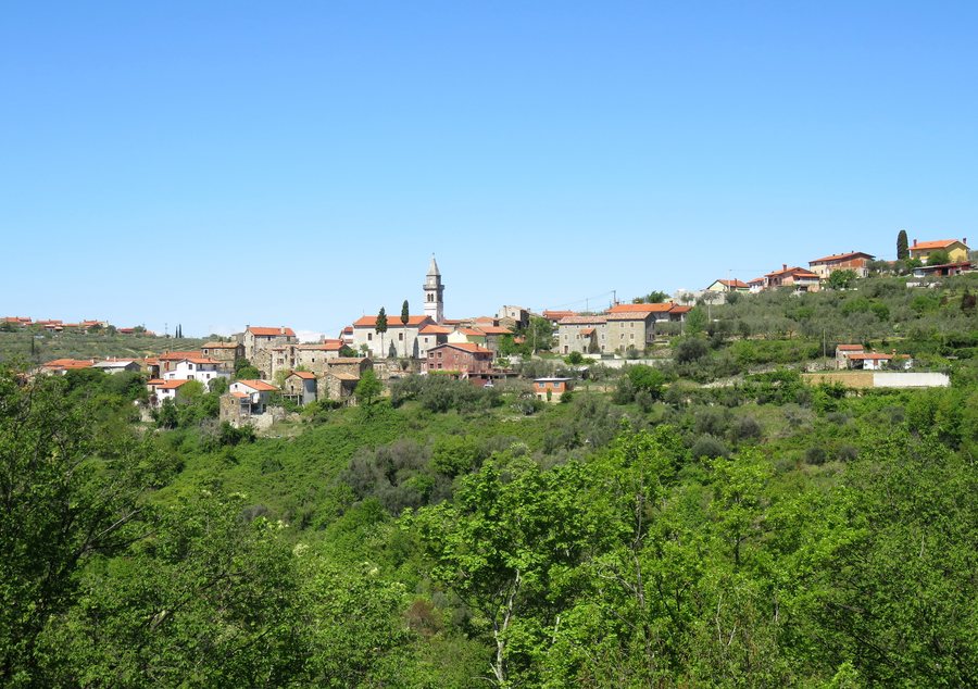 File:Krkavce Slovenia.jpg