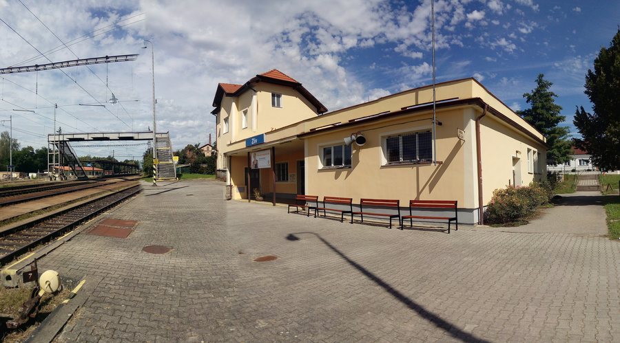 File:Zliv, train station 01.jpg