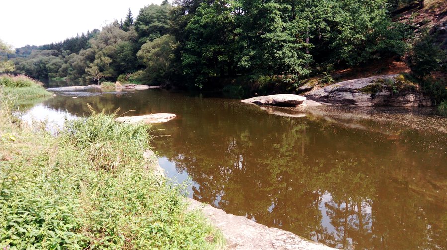 File:Na Onen Svět, Senožaty, Lužnice 01.jpg