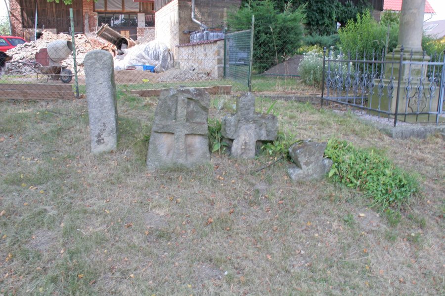 File:Zábřezí smírčí kříže.JPG