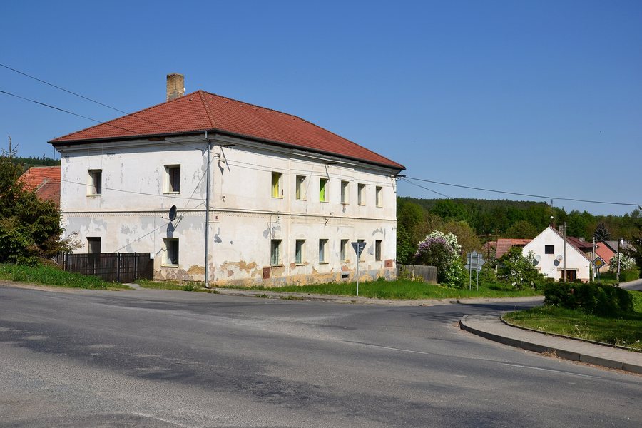 File:Oráčov 2018-05-05 Dům čp. 21 na návsi.jpg