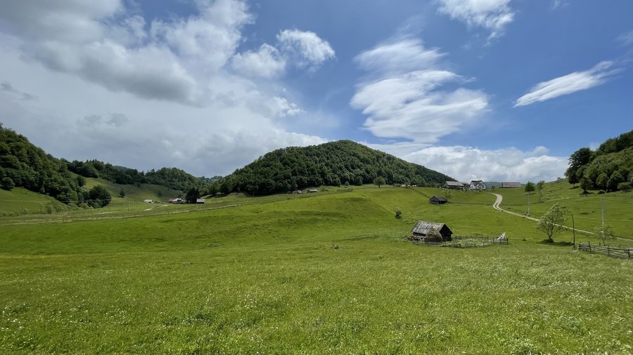 File:Gâlma Danciului, Ciocanu, Dâmbovicioara, Argeș.jpg